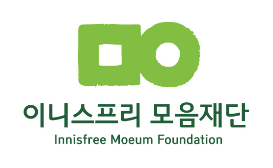 제주발전연구원 이니스프리 모음재단 간의 학술 연구 교류협력(MOW)체결 기념사진